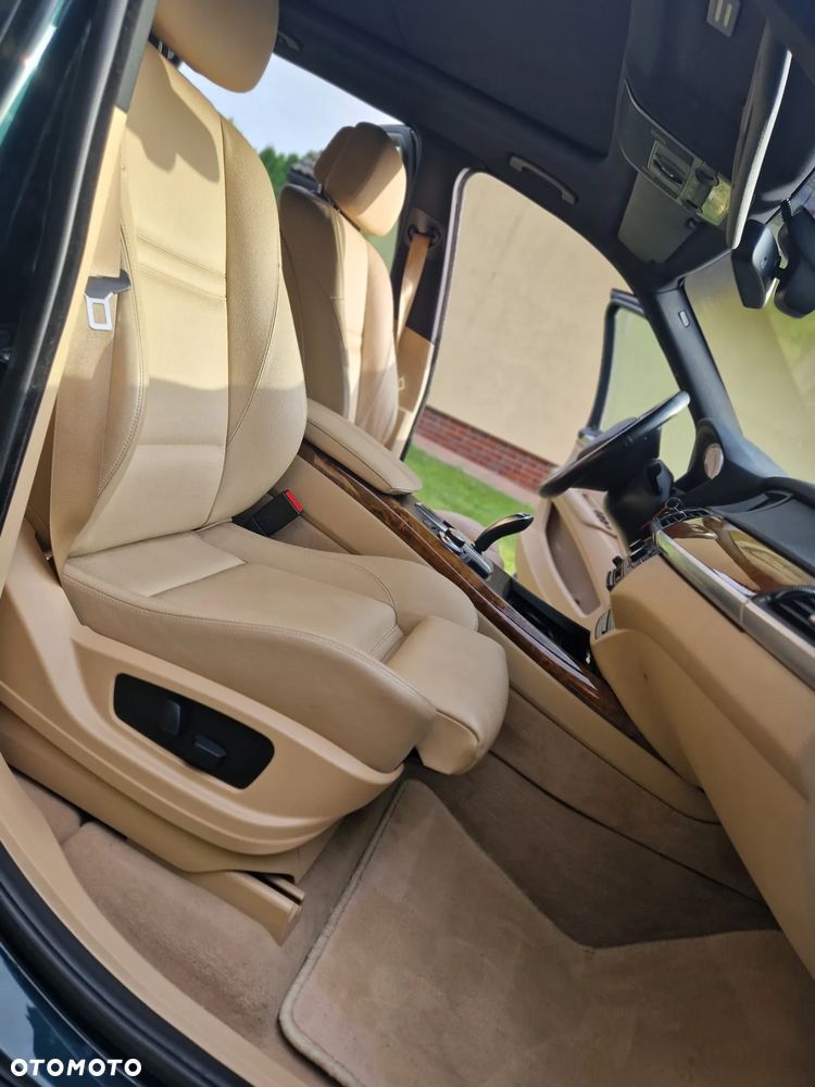 BMW X5 4.8i xDrive - 20