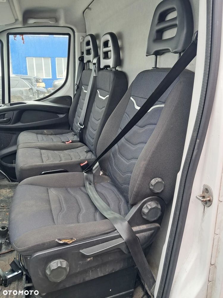Iveco Daily VI (14-) L5H3 Części karoseria silnik wnętrze - 13