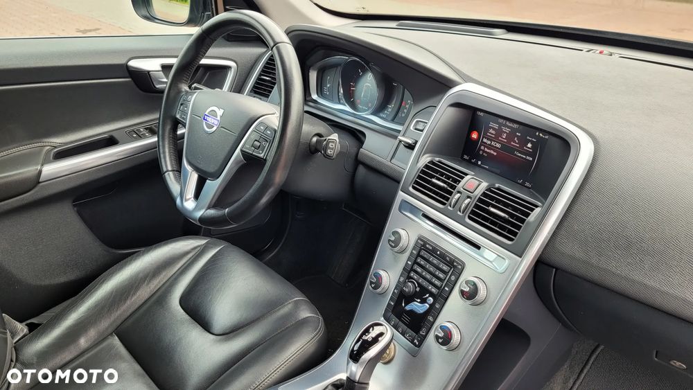 Volvo XC 60 D4 AWD Summum - 15