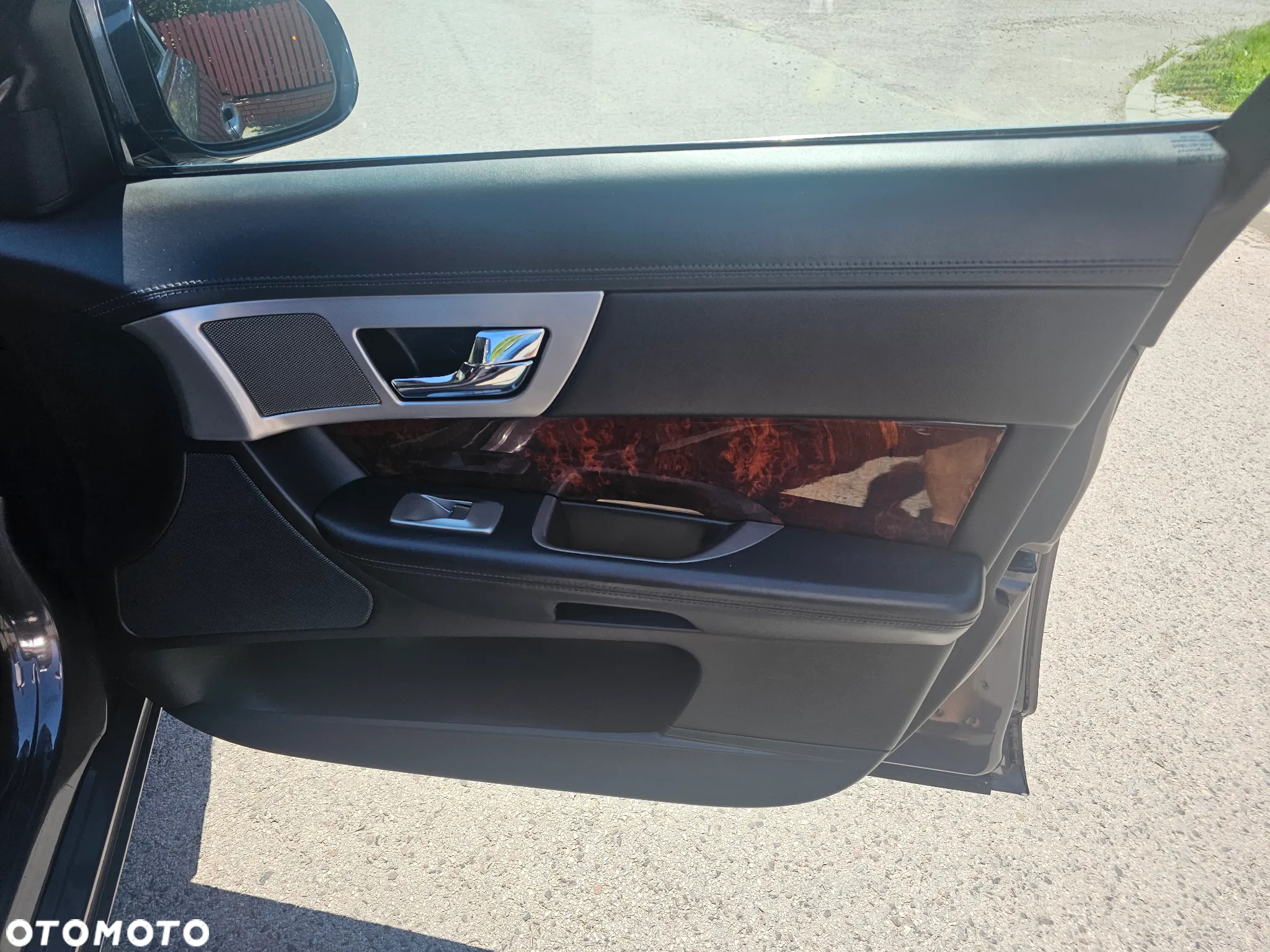 Jaguar XF 3.0 V6 Diesel Edition - 21