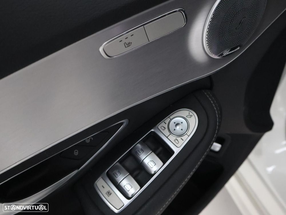 Mercedes-Benz C 300 de AMG Line - 12