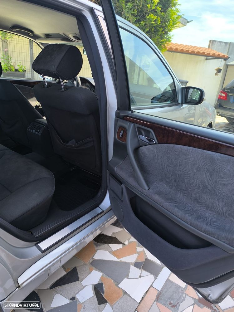 Mercedes-Benz E 220 CDI Elegance - 11
