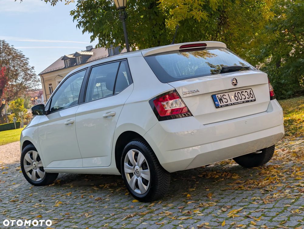 Skoda Fabia - 12