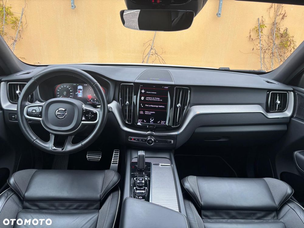 Volvo XC 60 B4 D AWD R-Design - 18