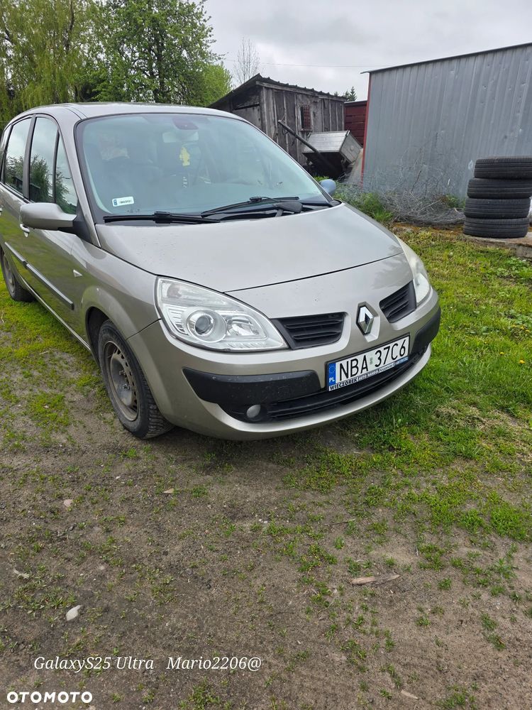 Renault Scenic - 1