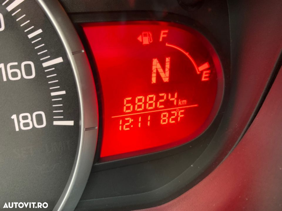 Suzuki Celerio 1.0 AGS Club - 30