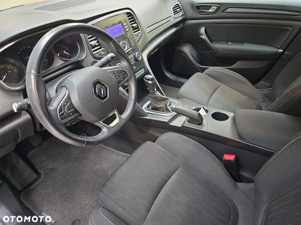 Renault Megane 1.2 Energy TCe Limited - 9
