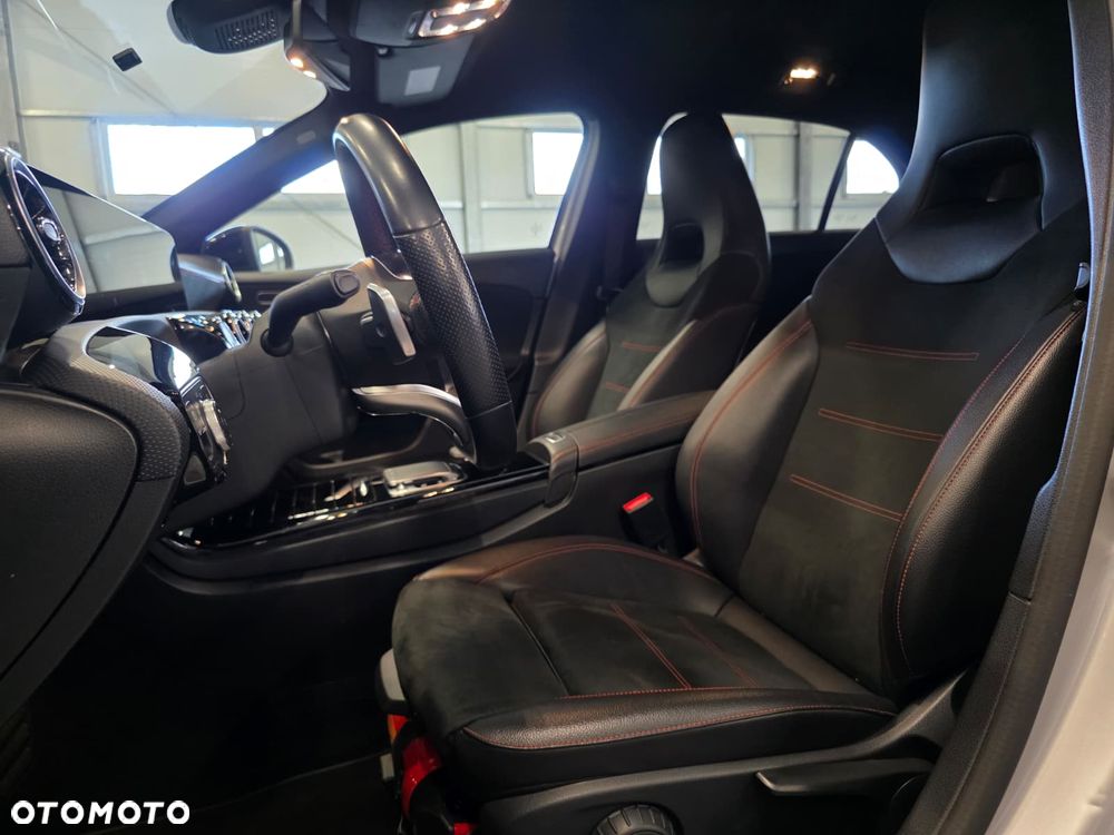 Mercedes-Benz Klasa A 220 4-Matic AMG Line 7G-DCT - 14