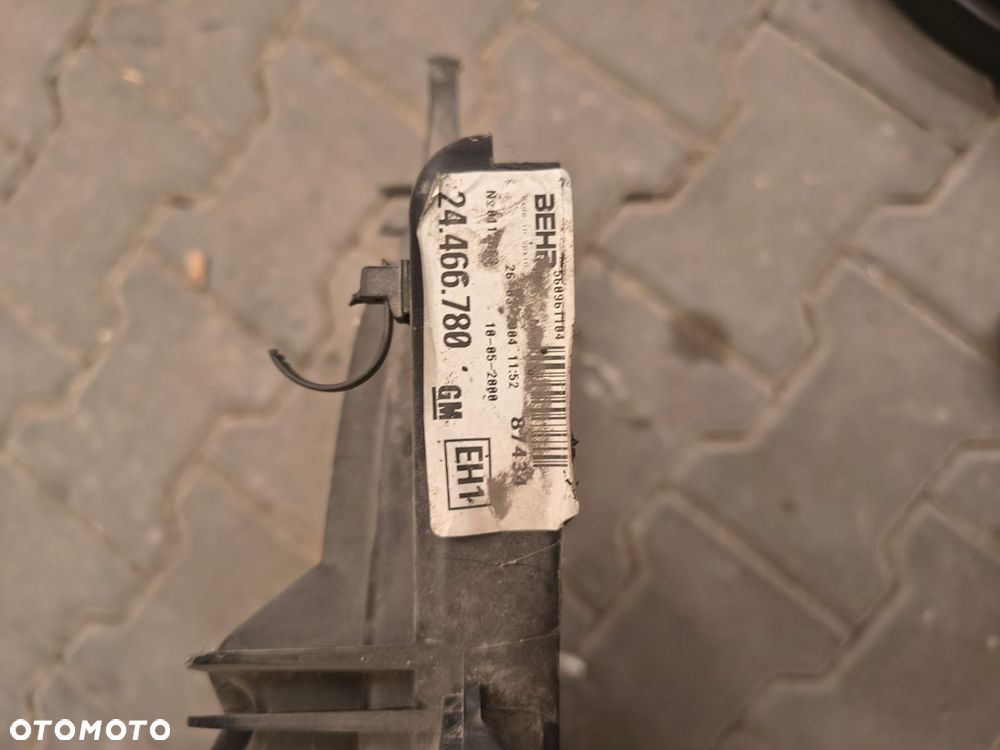 OPEL CORSA C 1.3 CDTI WENTYLATOR CHŁODNICY 24466780 - 2