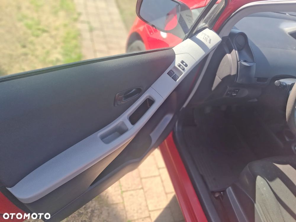 Toyota Yaris 1.3 VVT-i Luna - 9
