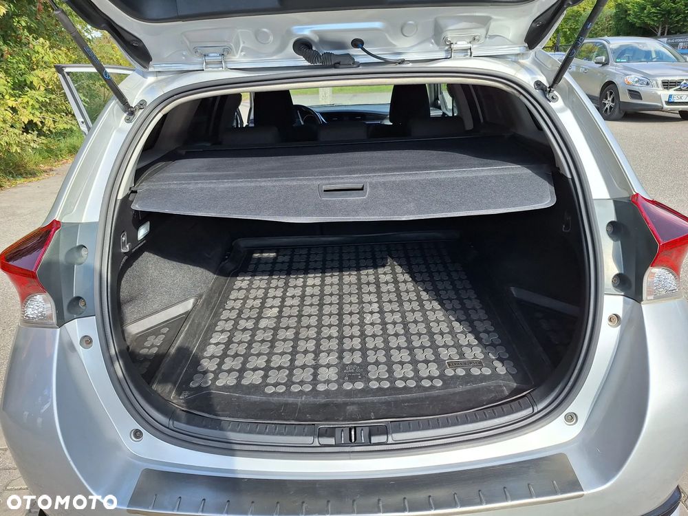 Toyota Auris 1.6 Comfort - 10