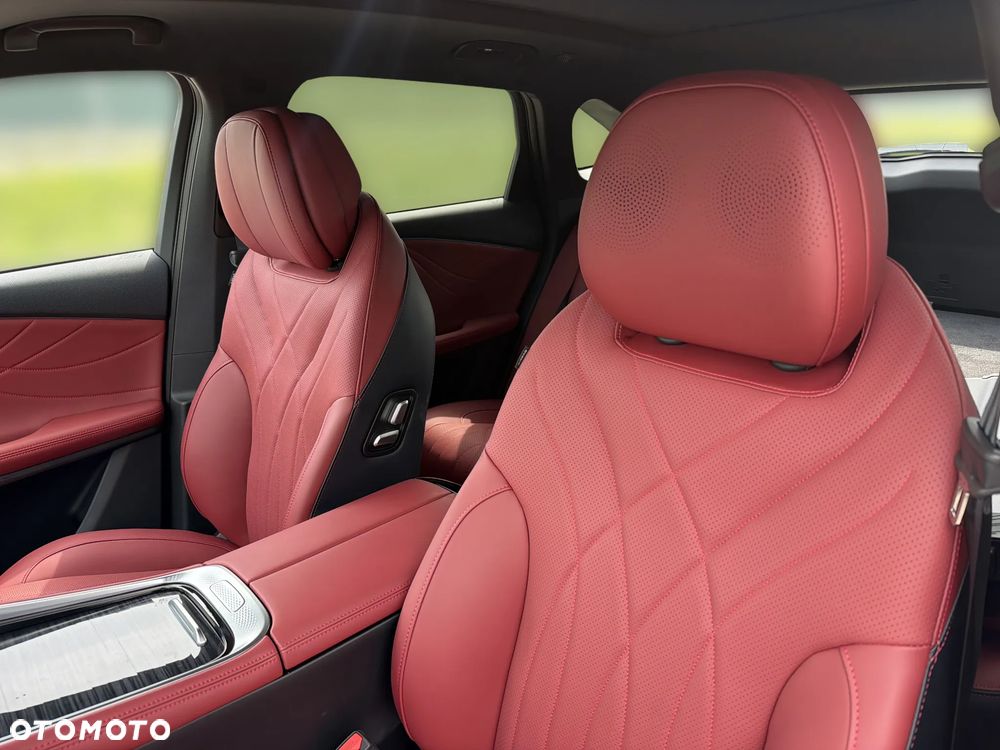 Omoda 9 1.5 Super Hybrid Exclusive AWD - 12