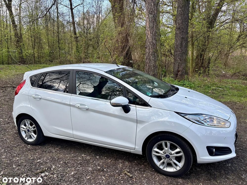 Ford Fiesta 1.0 EcoBoost STart-Stop Titanium - 4