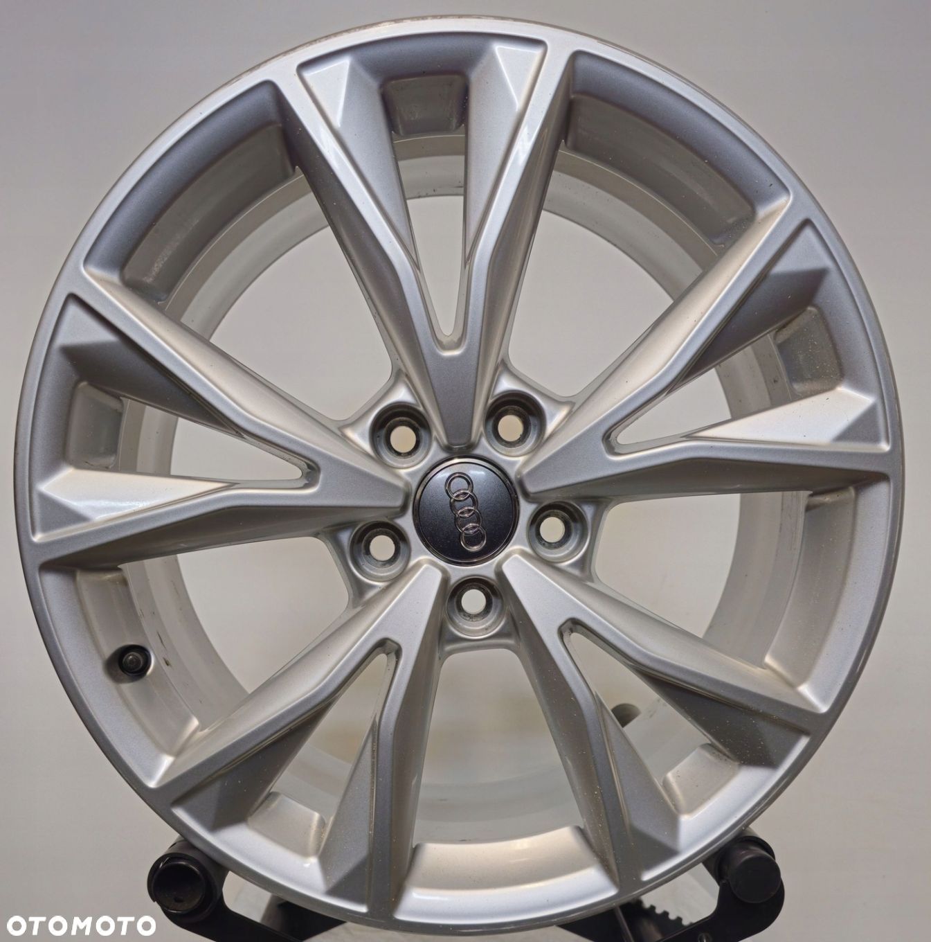 FELGI ALUMINIOWE ORG. AUDI 83A601025K Q3 A3 7x18 5x112 ET 43 - 1