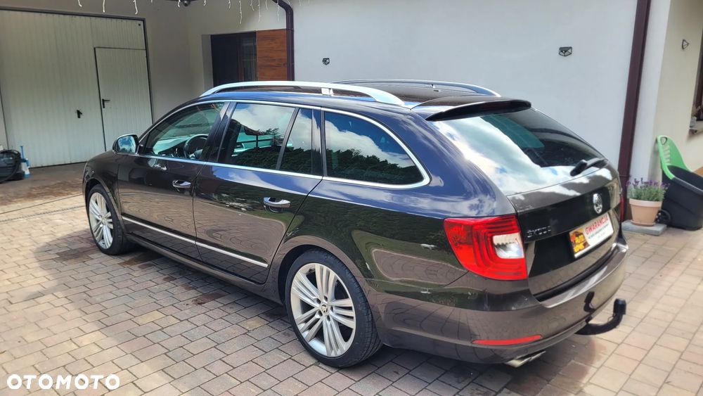 Skoda Superb 2.0 TDI Green tec DSG Elegance - 7