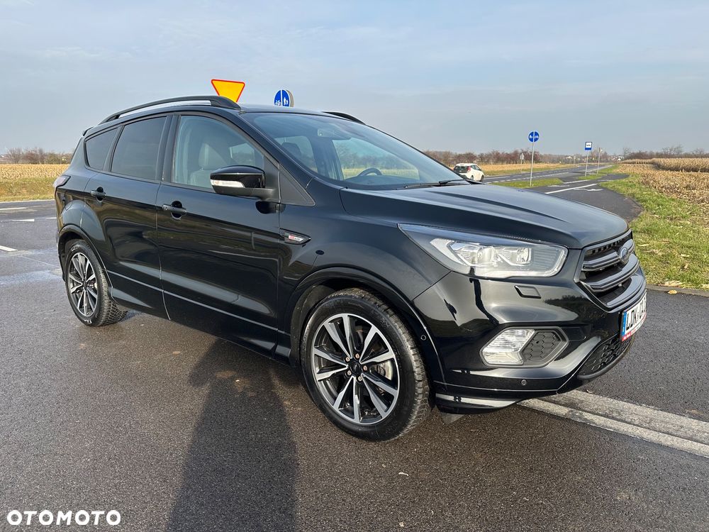 Ford Kuga 1.5 EcoBoost 2x4 ST-Line - 31