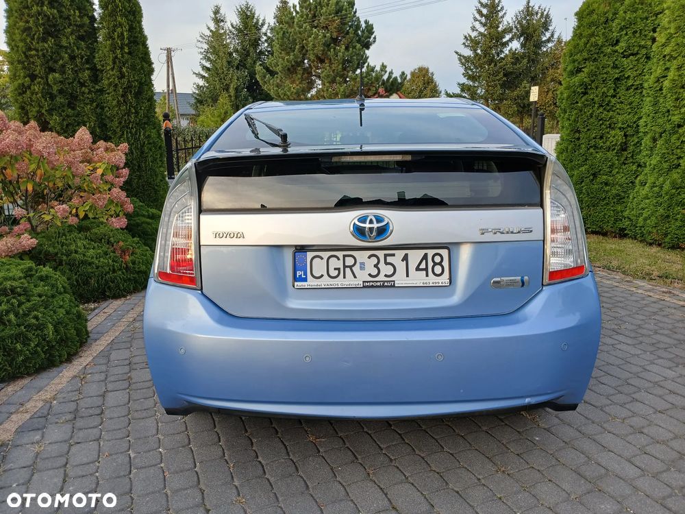 Toyota Prius 1.8 HSD Prestige - 10