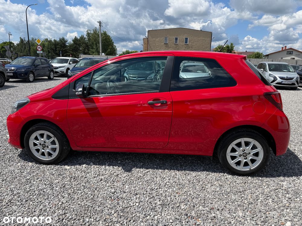 Toyota Yaris 1.0 Entry EU5 - 6