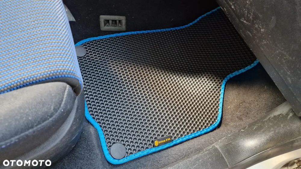 Volkswagen Golf - 14