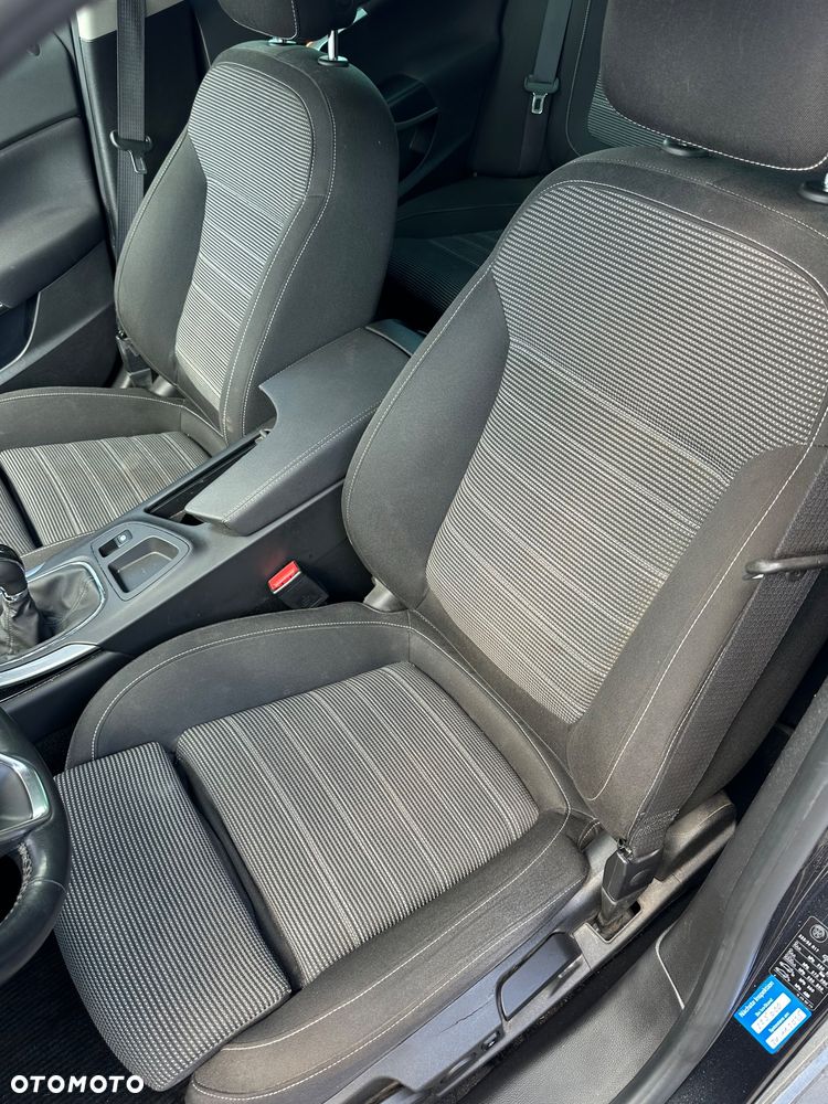Opel Insignia 2.0 - 18