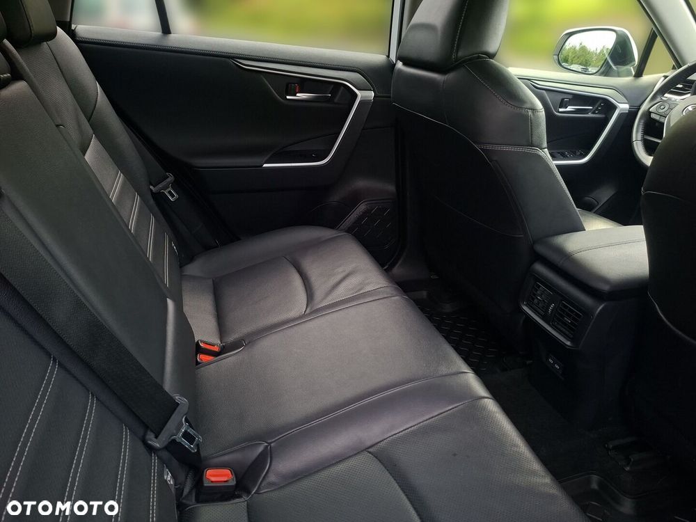 Toyota RAV4 - 10
