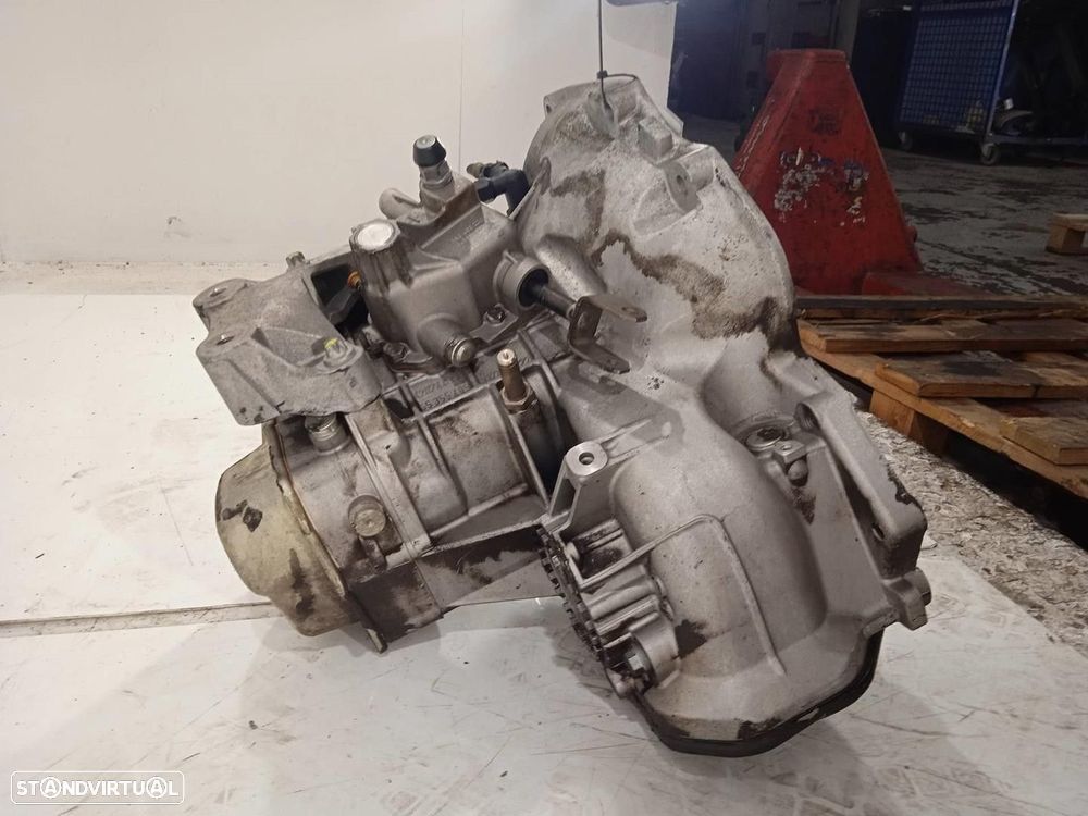 CAIXA VELOCIDADES OPEL CORSA D 2007 -F13MC418 - 2