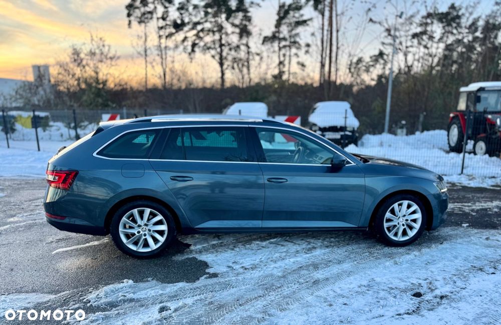 Skoda Superb 1.6 TDI Ambition - 9