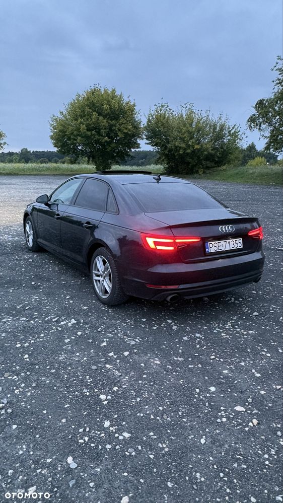 Audi A4 Limousine - 4