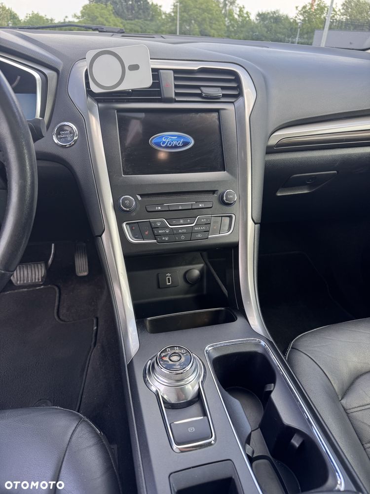 Ford Fusion 2.0 EcoBoost Titanium - 15