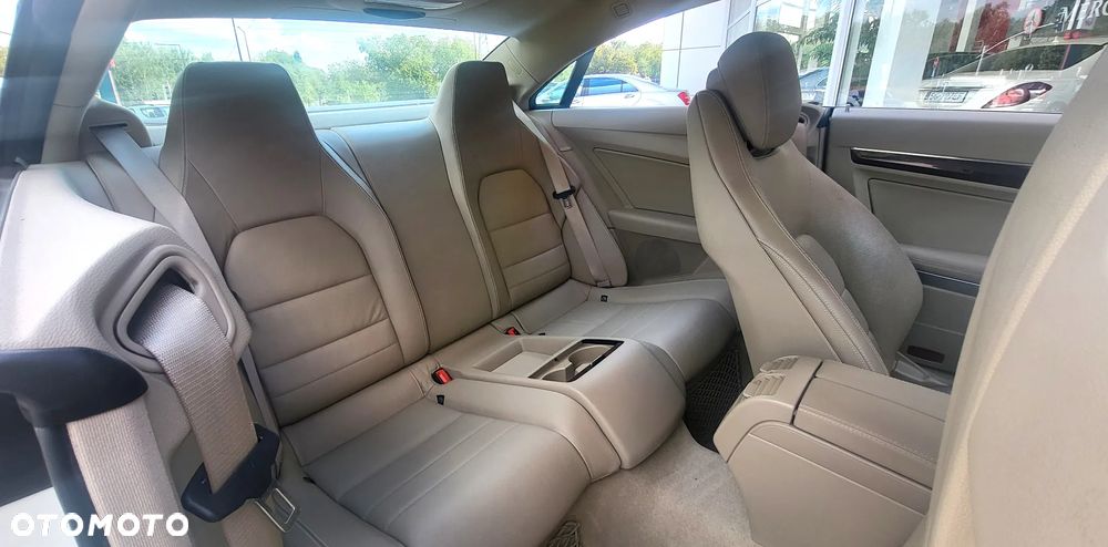 Mercedes-Benz Klasa E 350 Coupe 7G-TRONIC - 18