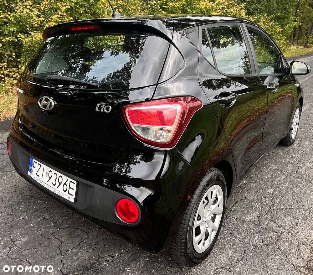 Hyundai i10 - 10