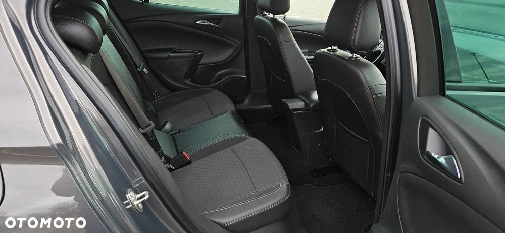 Opel Astra 1.6 D (CDTI) Start/Stop Innovation - 9