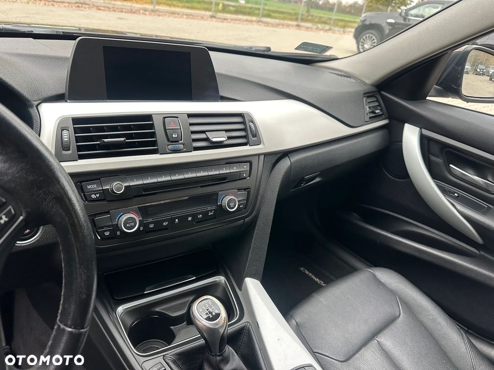 BMW Seria 3 - 14
