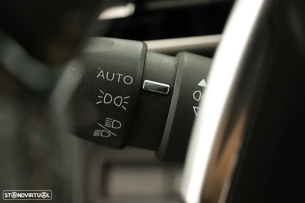 Peugeot 3008 1.2 PureTech GT EAT8 - 18