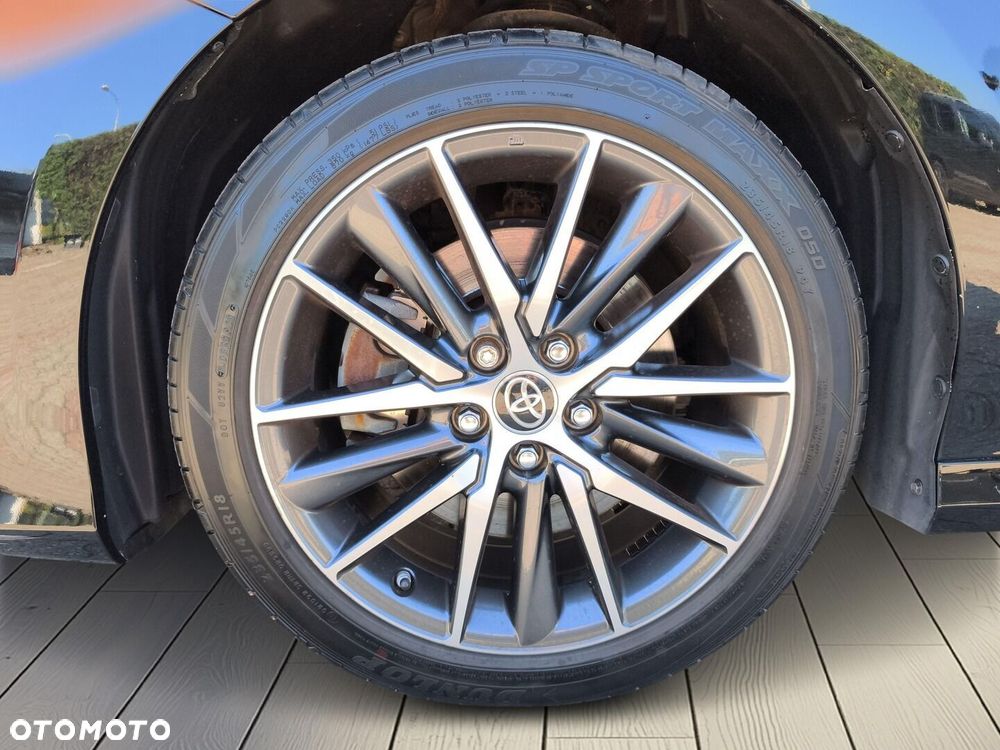 Toyota Camry 2.5 Hybrid Executive CVT - 22