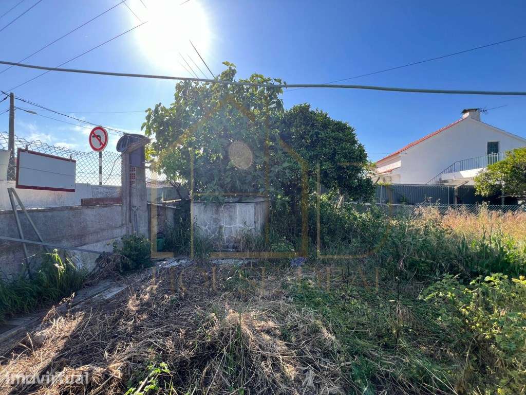 Lote de Terreno com a área de 305,7m2. Pinhal do General. Fernão Ferro - Grande imagem: 5/5
