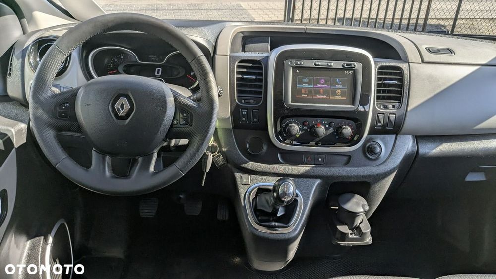 Renault Trafic - 23