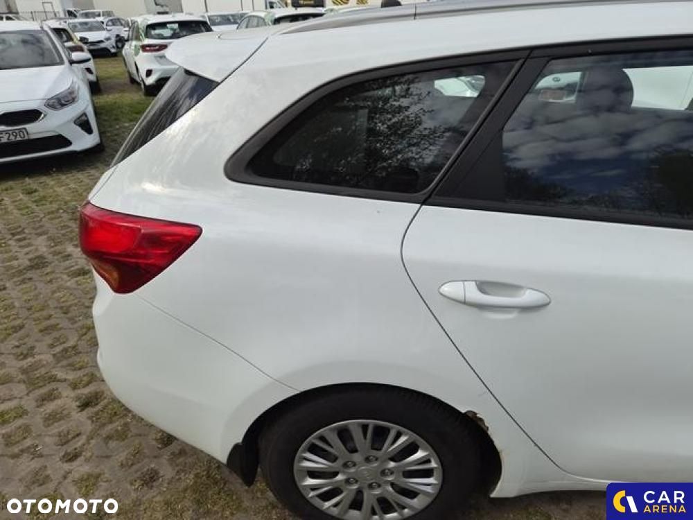 Kia Ceed - 23
