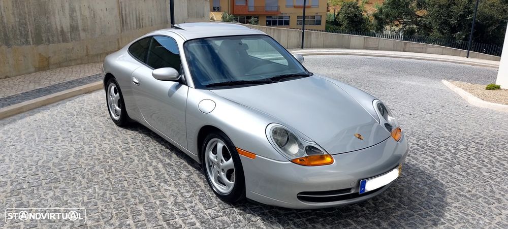 Porsche 911 (996) Carrera Coupé - 8