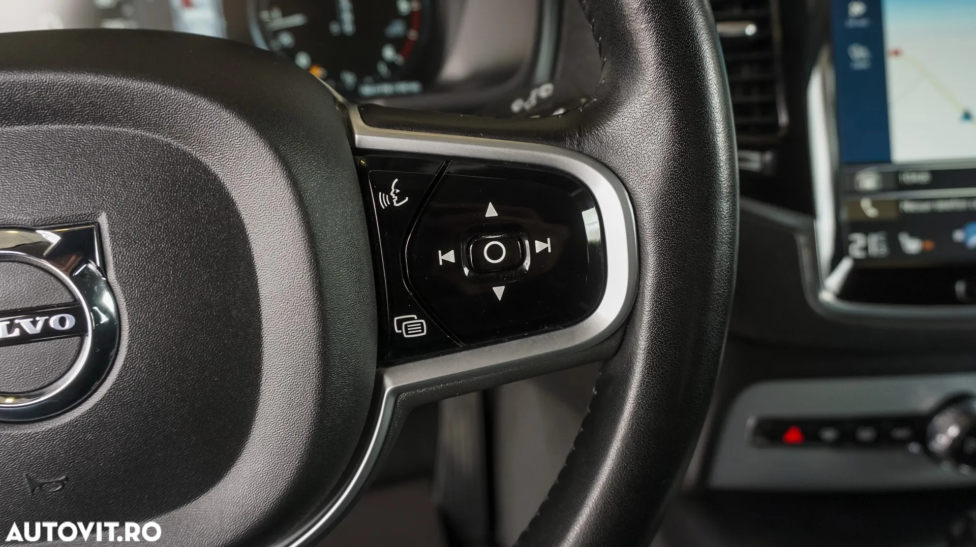 Volvo XC 90 D5 AWD Geartronic RDesign - 18
