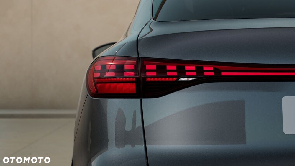 Audi Q5 Sportback - 5