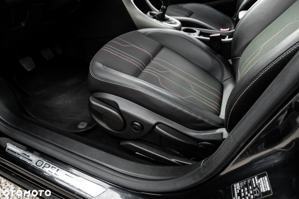 Opel Astra 1.4 Turbo - 19