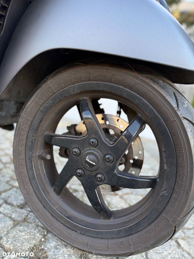 Vespa GTS - 11