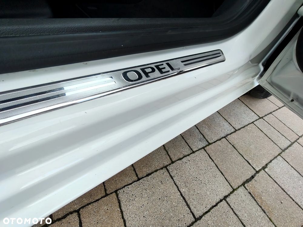 Opel Astra 1.6 D Start/Stop Innovation - 32