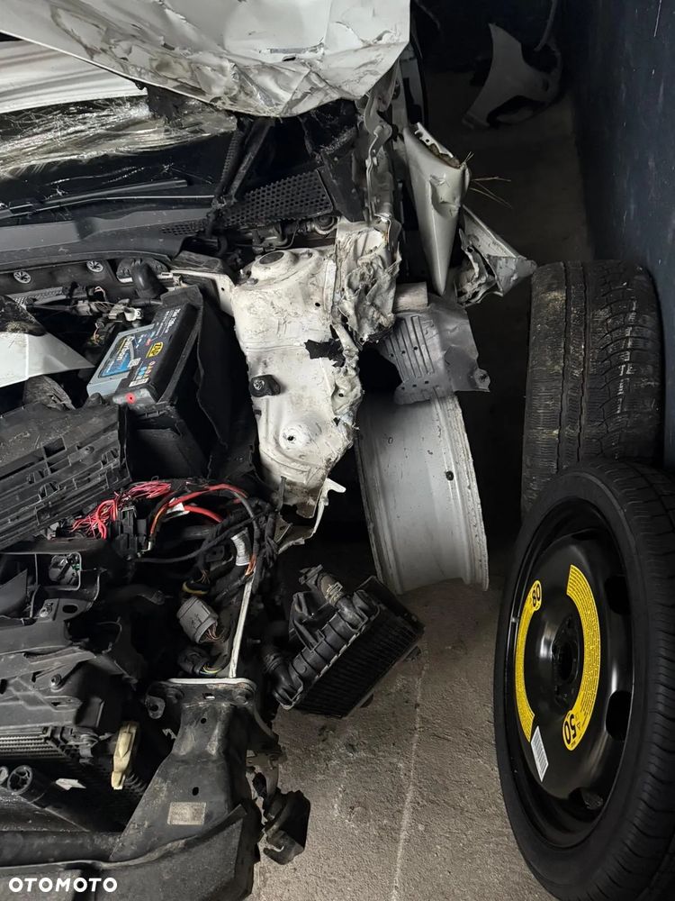 Volkswagen Golf R 4Motion (BlueMotion Technology) DSG - 3