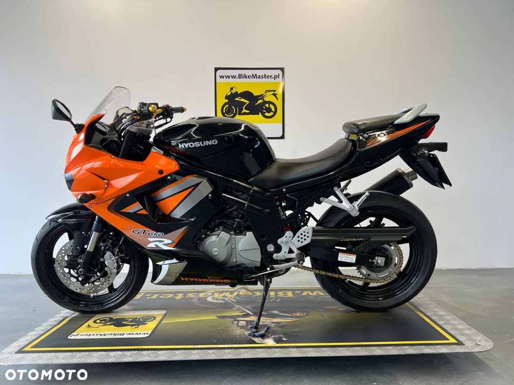 Hyosung GT Comet - 2