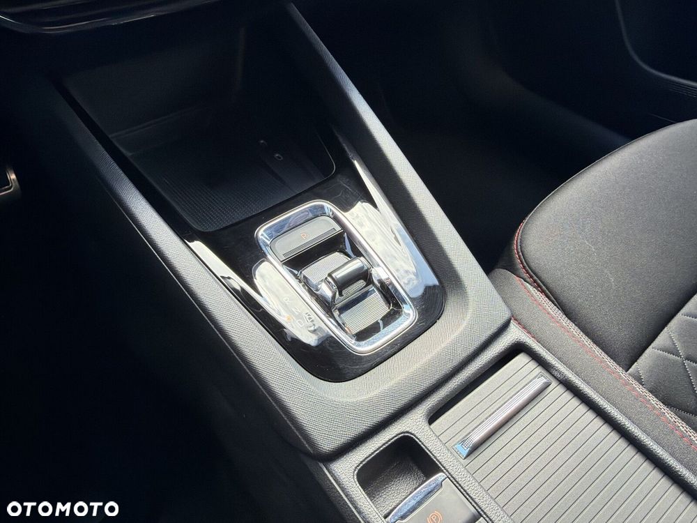 Skoda Octavia 2.0 TDI RS DSG - 17