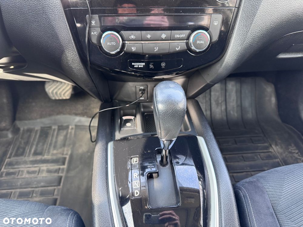 Nissan X-Trail 1.6 DCi N-Connecta 2WD Xtronic 7os - 18