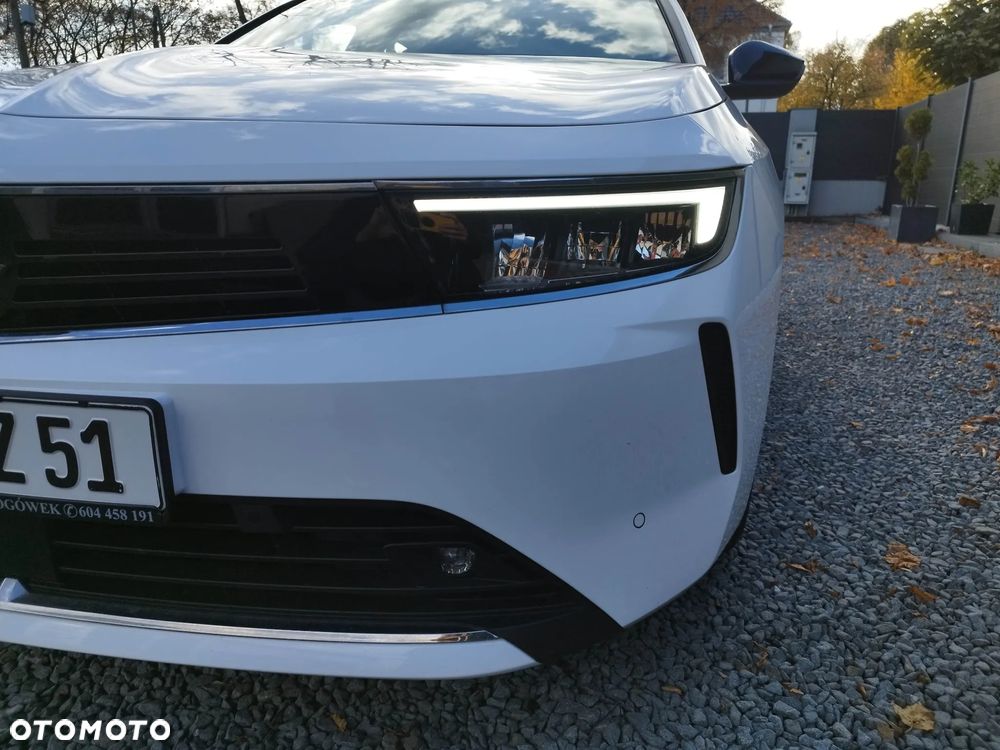 Opel Astra 1.2 Turbo Edition - 11