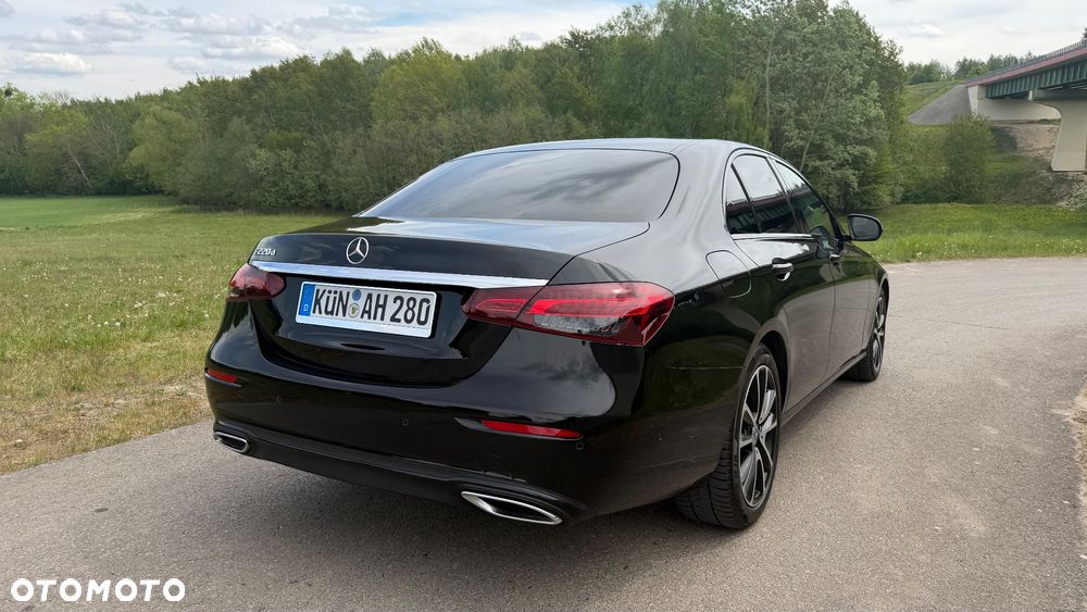 Mercedes-Benz Klasa E 220 d 9G-TRONIC - 35